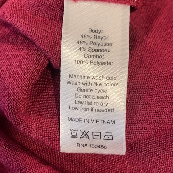 41 Hawthorne Stretch Red Top 1X PLUS SIZE - Picture 4 of 5